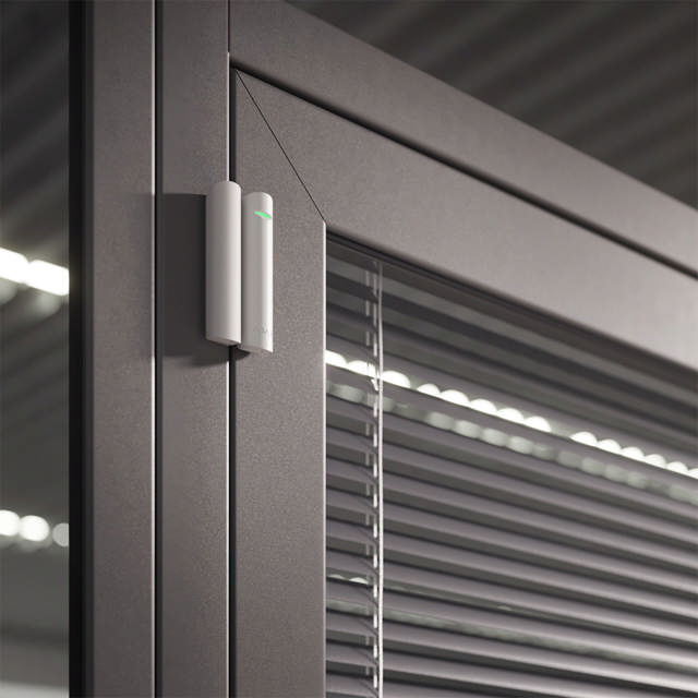Ajax DoorProtect Plus - Fibra - white